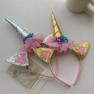 Cerchietto unicorno con corno glitterato e fiori in rete per capelli bimba