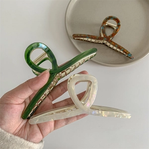 Pinzas grandes para el pelo de acetato en verde, blanco perla y carey elegante
