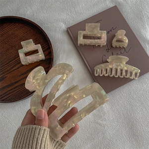 French Vintage Acetate Pearlescent Hair Claw Clip For Women Elegant Marble Texture Geometric Shark Clip Hair Accessories