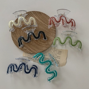 Korean Style Wave Plastic Resin Hair Claw Clip Large Shark Clip Nonslip Hair Jaw Clip For Women Girls Hair Accessories