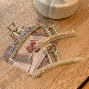 Lot de 3 grandes pinces à cheveux de 13 cm en acétate avec base en alliage doré et marbré