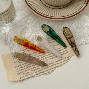 Lot de 5 barrettes à cheveux en acrylique aux motifs marbrés et écaille de tortue