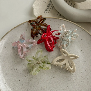 Lot de six pinces à cheveux papillon en acétate aux motifs et couleurs élégants