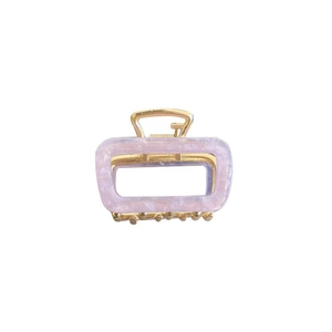 Pince à cheveux rectangulaire creuse avec texture marbre lilas et cadre doré