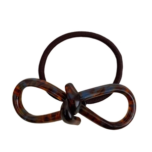 Chic tortoiseshell acetate bow hair tie with high elastic black rubber band for ponytail
