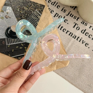 Iridescent 13cm oversized hair claw clips in blue and pink high-quality acetate