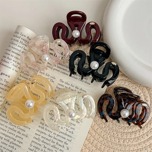 Elegant French style hair claw clip set with large pearl accent in six versatile colors