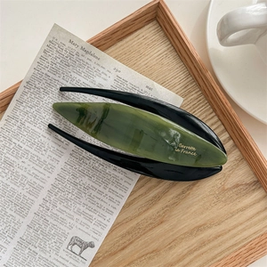Französische Vintage-Haarklammer in Olivgrün-Marmor mit goldenem Barrette-Schriftzug