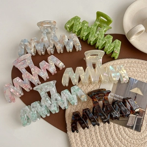 Handmade Large Cellulose Acetate Hair Claw Clip Wave Design Marble Pattern Strong Hold Shark Clip For Women Hair Styling