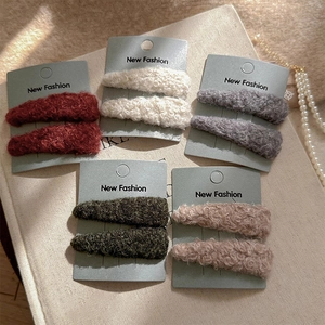 Douces Barrettes à Cheveux Goutte d'Eau en Velours Peluche pour Femmes Automne Hiver Épingles Sherpa Clips BB Couleur Unie