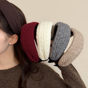Women Knitted Cable Knit Headband Wide Edge Soft Yarn Hair Band Autumn Winter Solid Color Korean Style Hair Accessories