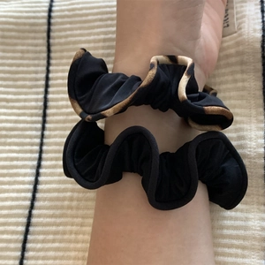 Chouchous à Cheveux pour Femmes Style Coréen Minimaliste Bordure Léopard Élastiques à Cheveux Fait Main en Tissu Accessoires Cheveux Mode