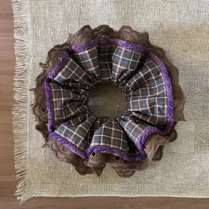 Vintage check and brown lace scrunchie with purple plush trim on jute fabric