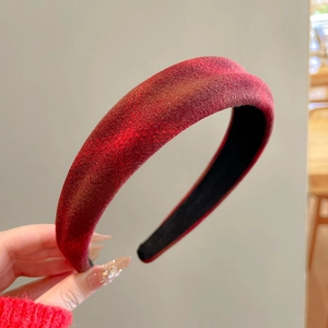 Serre-tête rembourré élégant en velours rouge à carreaux pour femme style d'hiver