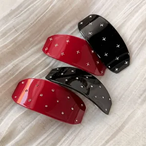 Luxuriöses Strass Haarklammer-Set in Rot und Schwarz für elegante Frauenfrisuren