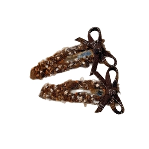 Brown plush bow hair claw clip set with snowflake pattern for autumn and winter