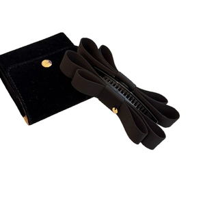 Eleganter mehrlagiger schwarzer Satin-Schleifen-Haarclip mit luxuriösem Samtbeutel