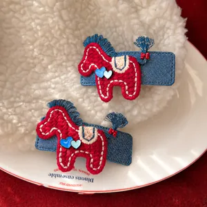 Pince à Cheveux Broderie Cheval Rouge Dessin Animé pour Filles Pince BB Poney en Denim Fait à la Main Accessoires Cheveux