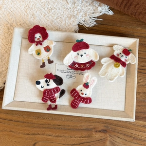 5-piece cute embroidered animal brooches set with winter scarves for coats and sweaters
