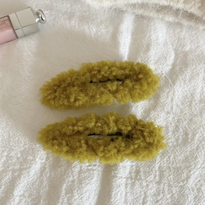 Plush mustard yellow lamb wool BB hair clips for women in a cozy autumn winter style