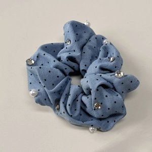 Elastico per capelli blu a pois con perle e strass, elegante accessorio retrò