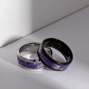 Ensemble de bagues de couple en acier titane argent et noir avec incrustation marbre