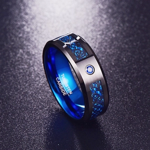 Men Titanium Steel Celtic Dragon Inlaid Zirconia Ring Blue Black Carbon Fiber Pattern Fashion Punk Band Ring Jewelry Gift