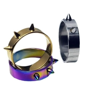 Anelli di difesa stile hip-hop in acciaio inossidabile per coppie oro argento e arcobaleno