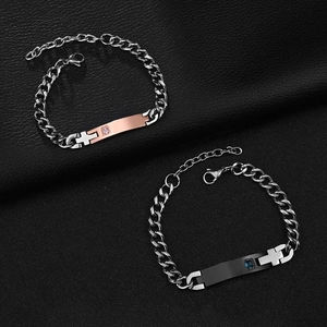 Bracelets de couple en acier inoxydable avec plaques en zircon personnalisées et gourmette