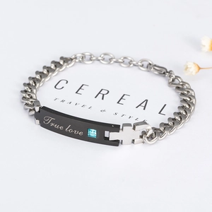 Bracelet de Couple en Acier Titane Avec Gravure True Love Incrustation de Zirconia Pendentif Croix Bijoux Cadeau Amoureux Noir Or Rose