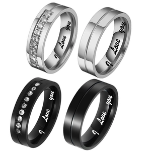 Titanstahl-Paarringe in Silber und Schwarz mit I Love You Gravur und Zirkonia-Steinen