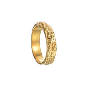 Vintage punk dragon ring in golden finish with detailed relief carving for men