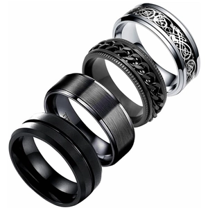 Men Titanium Steel Rings Black Silver Celtic Knot Rotating Chain Brushed Matte Band Rings Fashion Jewelry Assortment