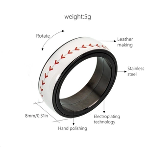 Détail macro de la bague rotative de baseball montrant la largeur 8mm et le poids 5g