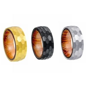 Hammered Titanium Steel Ring With Wood Inlay Vintage Matte Finish Men Women Wedding Band Retro Fashion Jewelry Ring