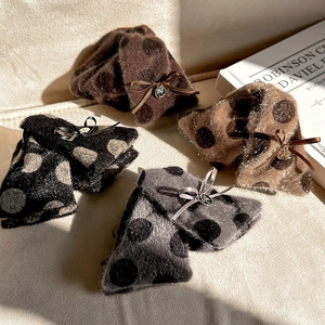 Pinces à cheveux en peluche à pois avec nœuds en ruban marron et gris