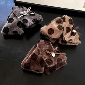 Pince à cheveux en peluche à pois avec nœud en gris, abricot et marron pour femmes