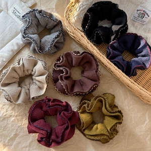 Women Knitted Ribbed Scrunchie Vintage Contrast Wavy Edge Elastic Hair Tie Ponytail Holder Autumn Winter Hair Accessories
