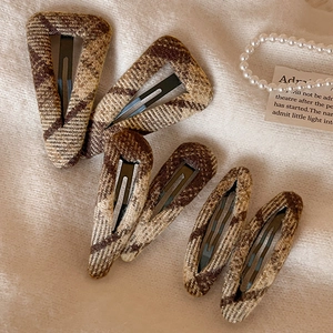 Vintage Brown Plaid Fabric Wrapped BB Hair Clips For Women Elegant Autumn Winter Handcrafted Plaid Hairpins Hair Accessories