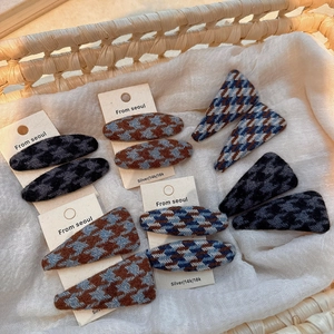 Lot de 10 barrettes à cheveux en tricot pied-de-poule formes ovales et triangles