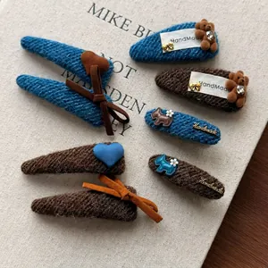 Barrettes à Cheveux en Maille Ours Mignon Faites à la Main Pince BB en Laine Couleur Maillard Rétro Nœud en Strass Animal Doux Accessoires de Coiffure