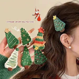 Barrettes à cheveux sapin de Noël tricotées pour enfants avec décorations festives