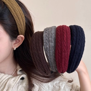 Serre-tête Large à Torsades Automne Hiver Femme Rembourré Haut Tricoté en Fil de Laine Accessoire Cheveux Chaud Epais