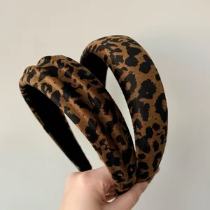 Retro Leopard Print Wide Headband Fabric Velvet Padded Hairband Vintage High Top Hair Hoop For Women Daily Party Hair Accessories