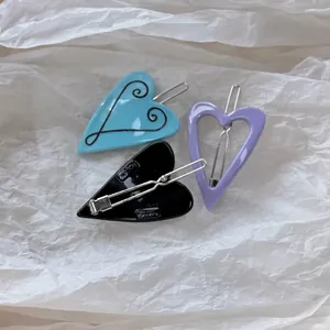 Y2K vintage hollow heart hair clips set in blue, purple and black resin with metal grip