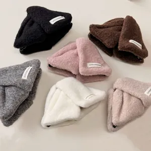Pinces à cheveux triangulaires en peluche de laine d'agneau douce en six couleurs
