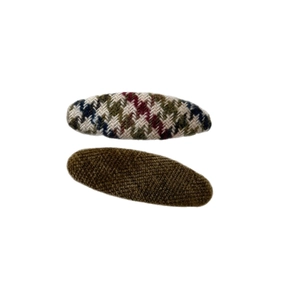 Retro houndstooth and moss green knit fabric hair clips for women in autumn style