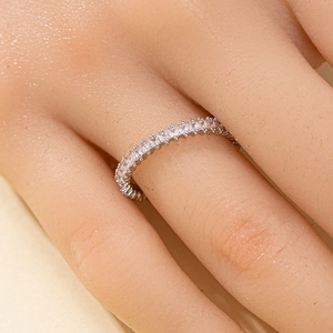 Minimalist silver hollow heart zircon open ring for women with high-quality stones