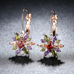 Boucles d'oreilles de luxe tournesol avec zircons multicolores et motif floral or rose