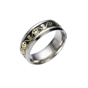 Bague punk pirate rétro avec crâne et os croisés pour hommes et femmes en argent et or